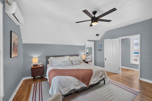 415 Edith Boulevard SE, Albuquerque, NM 87102