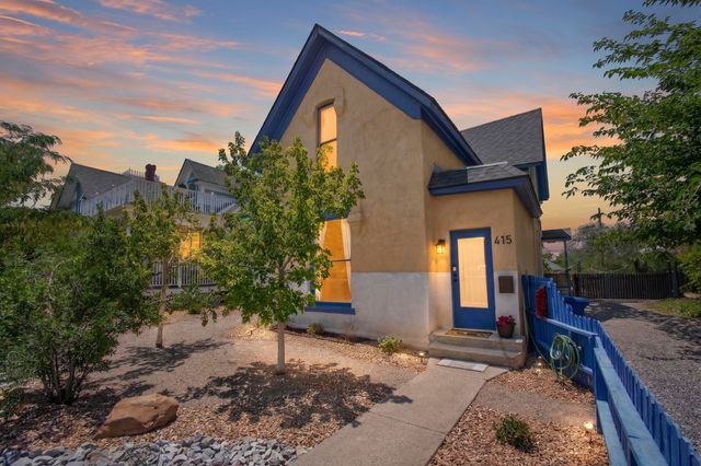 415 Edith Boulevard SE, Albuquerque, NM 87102