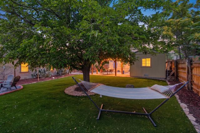 415 Edith Boulevard SE, Albuquerque, NM 87102
