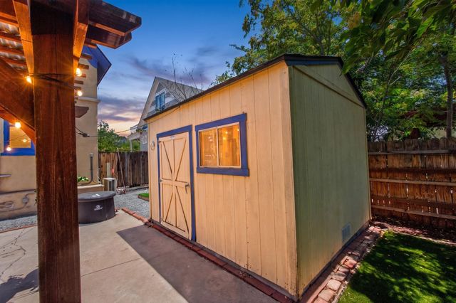 415 Edith Boulevard SE, Albuquerque, NM 87102