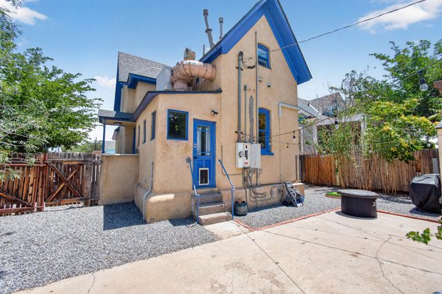 415 Edith Boulevard SE, Albuquerque, NM 87102