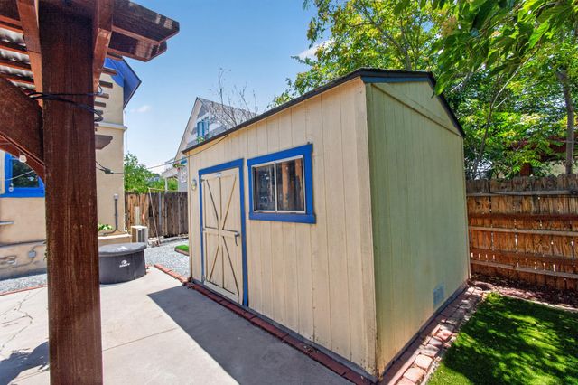 415 Edith Boulevard SE, Albuquerque, NM 87102