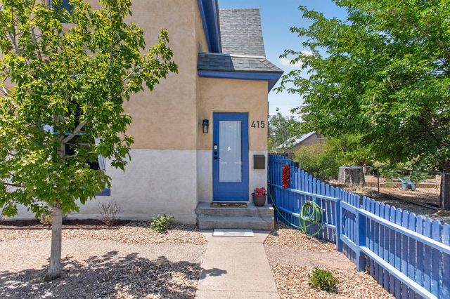415 Edith Boulevard SE, Albuquerque, NM 87102