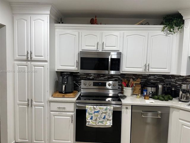 4559 WILLOW POND CT E, Palm Beach, FL 33417