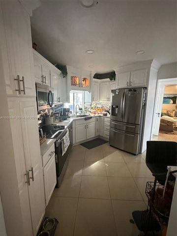 4559 WILLOW POND CT E, Palm Beach, FL 33417