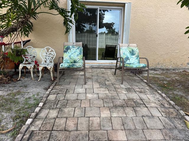 4559 WILLOW POND CT E, Palm Beach, FL 33417