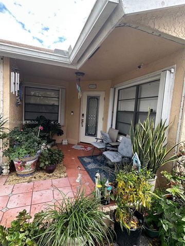 4559 WILLOW POND CT E, Palm Beach, FL 33417