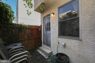 1030 N LEITHGOW ST, Philadelphia, PA 19123