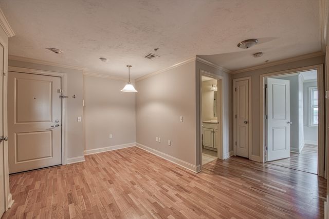 555 Page St 105, Stoughton, MA 02072