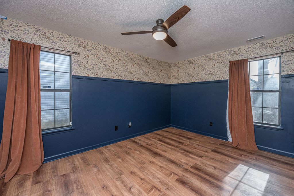 Image 28 of property listing at 1221 Jeanna Street, Summerville, SC 29486