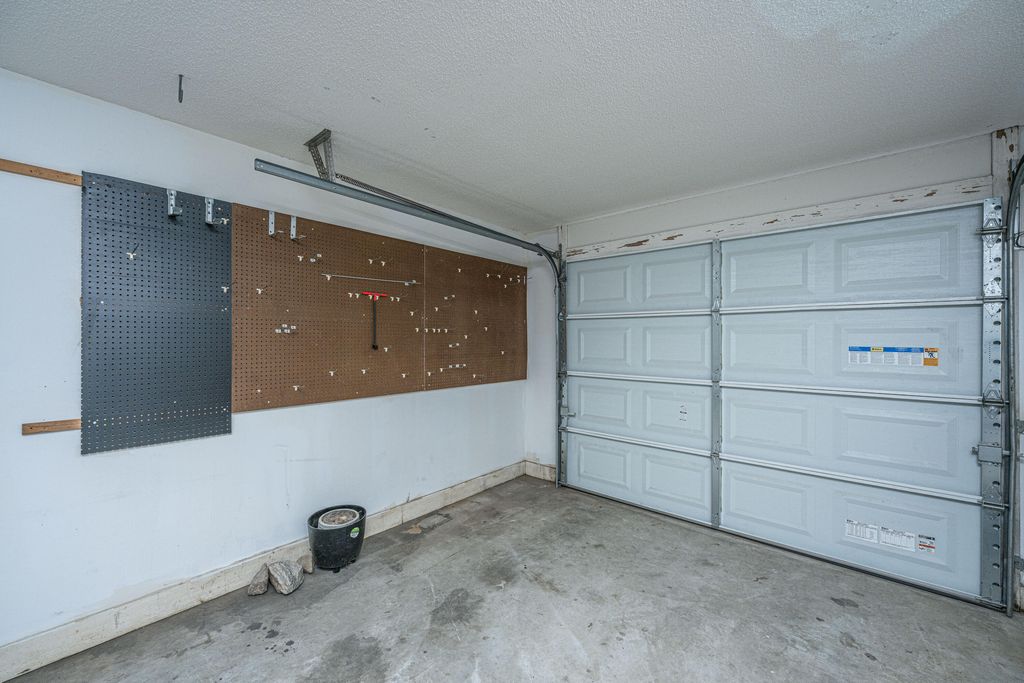 Image 36 of property listing at 1221 Jeanna Street, Summerville, SC 29486