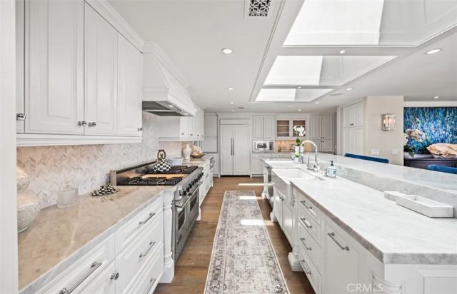 515 Cameo Highlands, Corona Del Mar, CA 92625