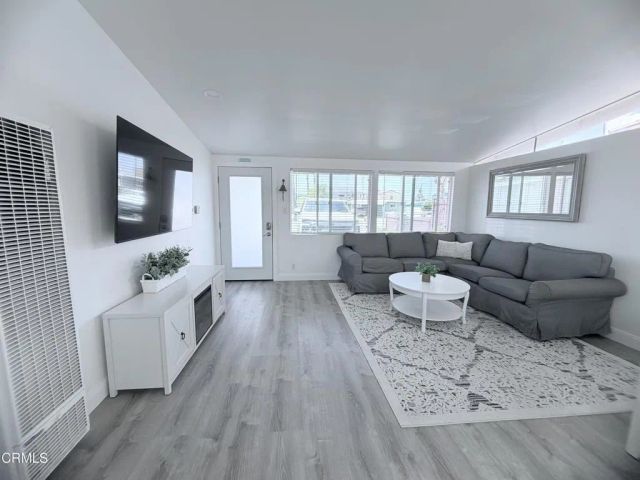 2263 Pierpont Boulevard, Ventura, CA 93001