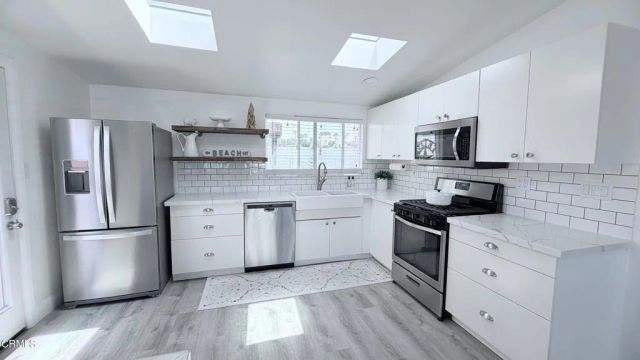 2263 Pierpont Boulevard, Ventura, CA 93001