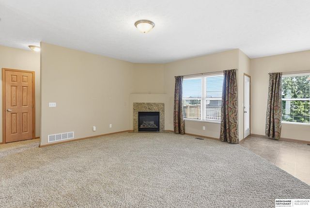 4203 N 176th Street, Omaha, NE 68116