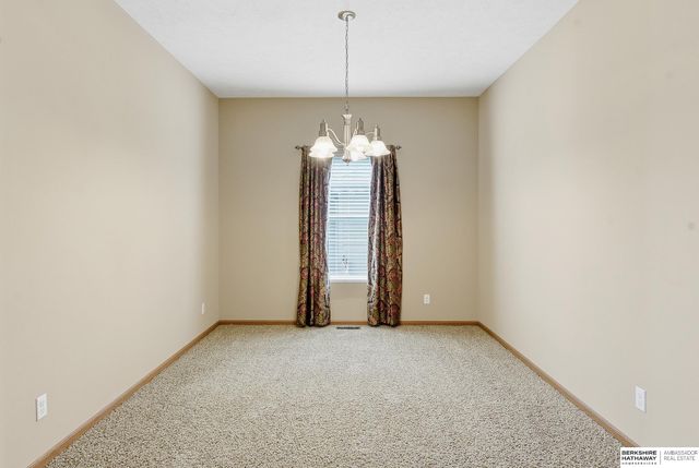 4203 N 176th Street, Omaha, NE 68116