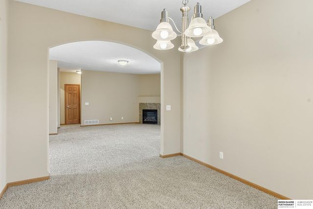 4203 N 176th Street, Omaha, NE 68116