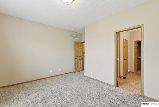 4203 N 176th Street, Omaha, NE 68116