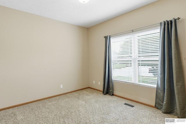 4203 N 176th Street, Omaha, NE 68116