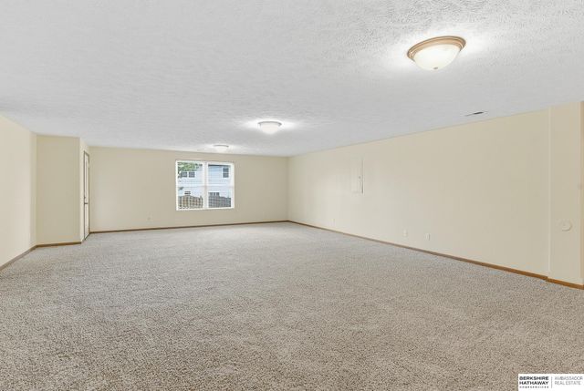 4203 N 176th Street, Omaha, NE 68116