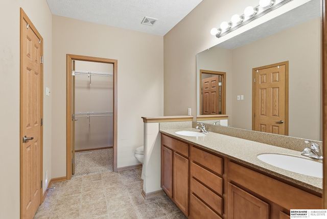 4203 N 176th Street, Omaha, NE 68116