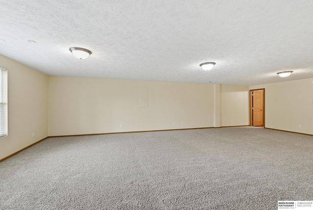 4203 N 176th Street, Omaha, NE 68116