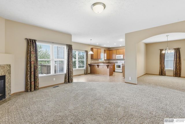 4203 N 176th Street, Omaha, NE 68116