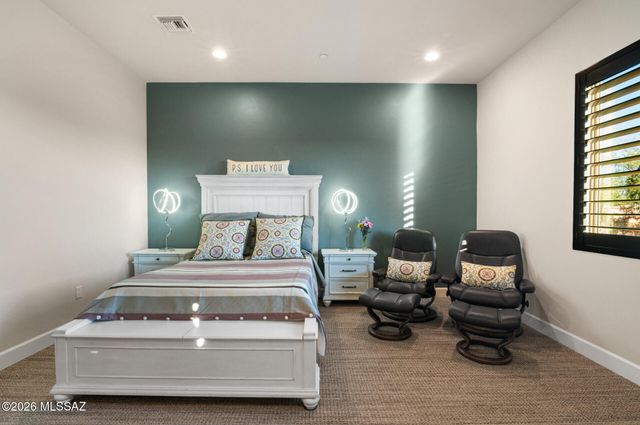8882 E Placita Rio De Vidrio, Tucson, AZ 85749