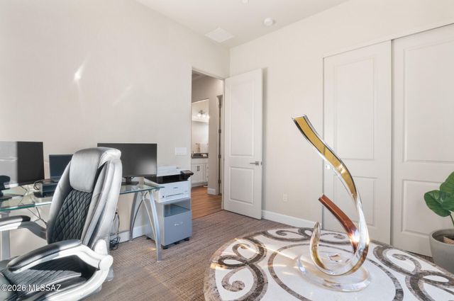 8882 E Placita Rio De Vidrio, Tucson, AZ 85749