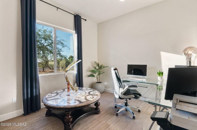 8882 E Placita Rio De Vidrio, Tucson, AZ 85749