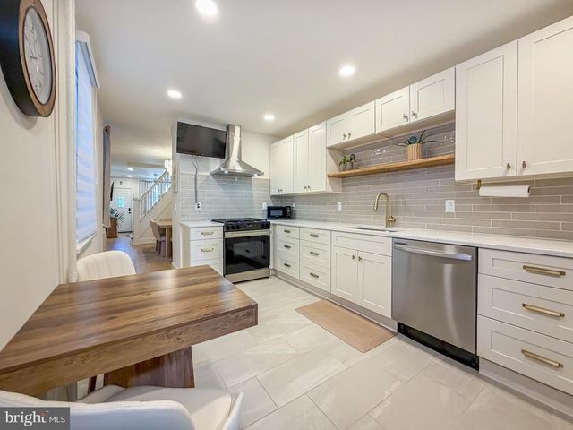 213 NEW BROOK ST, Bristol, PA 19007