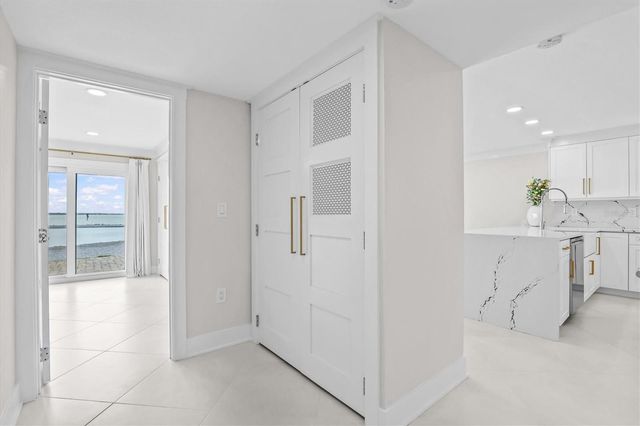 865 S GULFVIEW BOULEVARD 106, Clearwater Beach, FL 33767