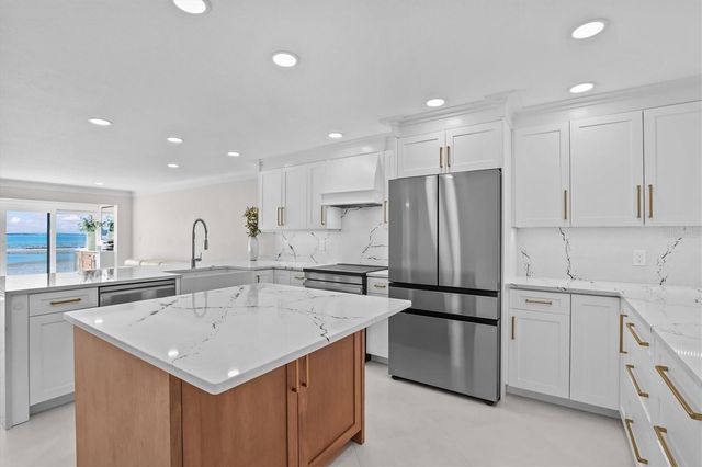 865 S GULFVIEW BOULEVARD 106, Clearwater Beach, FL 33767