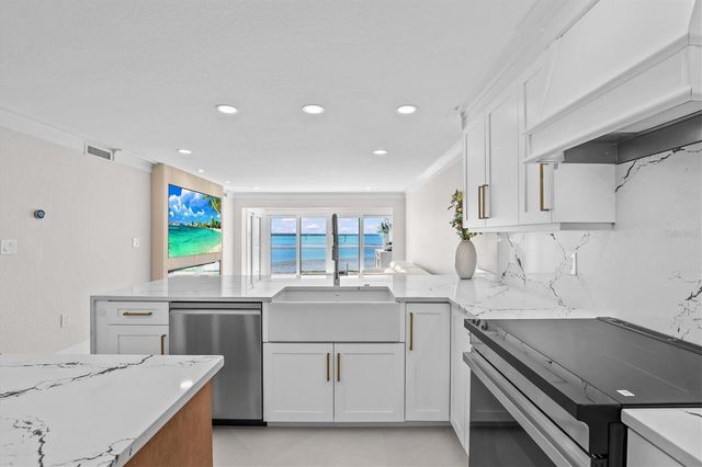 865 S GULFVIEW BOULEVARD 106, Clearwater Beach, FL 33767