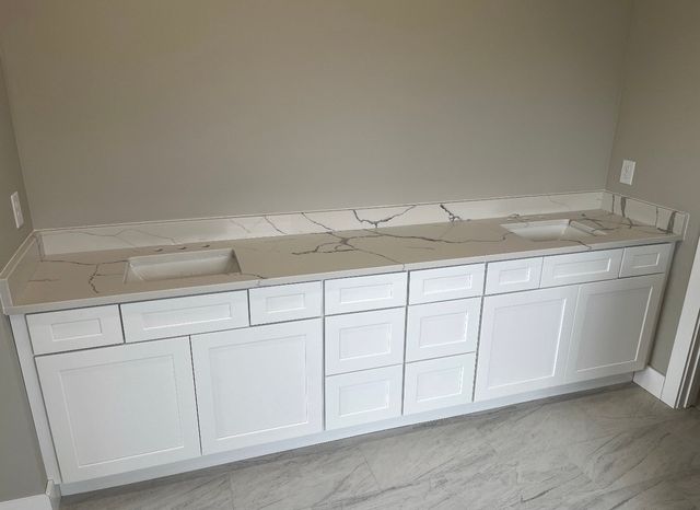 8246 AEDC RD, Estill Springs, TN 37330