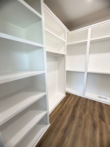 8246 AEDC RD, Estill Springs, TN 37330