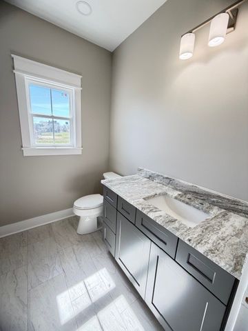 8246 AEDC RD, Estill Springs, TN 37330