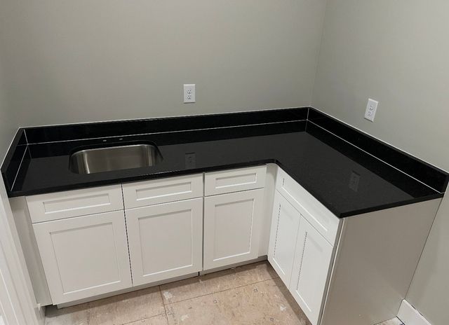 8246 AEDC RD, Estill Springs, TN 37330