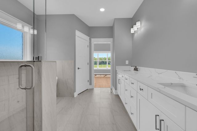 8246 AEDC RD, Estill Springs, TN 37330
