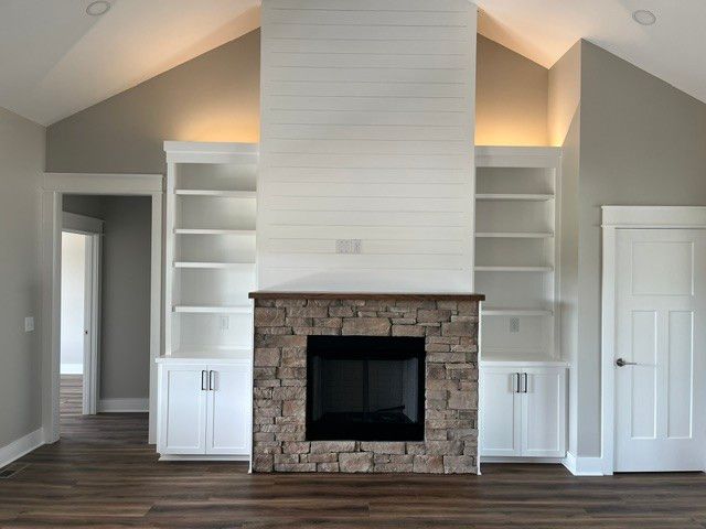 8246 AEDC RD, Estill Springs, TN 37330