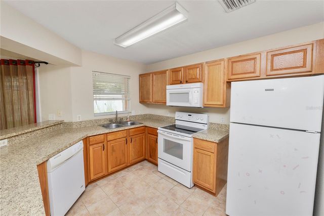 222 CARPENTERS WAY 60, Lakeland, FL 33805