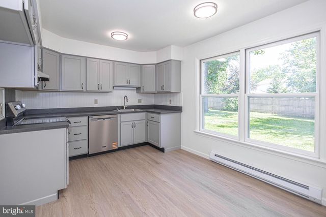 116 BURNISH CT, Perkasie, PA 18944