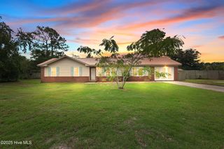 823 Lorraine Drive, Wilmington, NC 28412