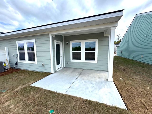 5051 Blackberry Lane, Ravenel, SC 29470
