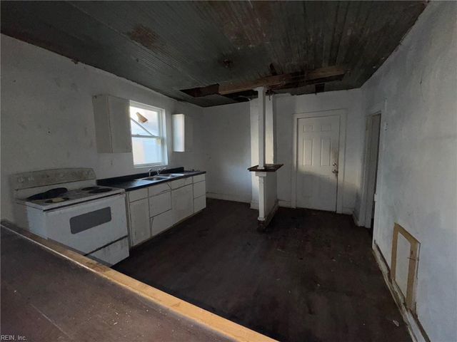 246 Pinner ST, Suffolk, VA 23434