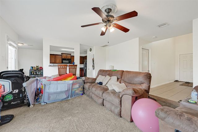 106 Mojave Lane, La Marque, TX 77568