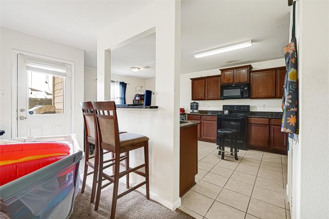 106 Mojave Lane, La Marque, TX 77568