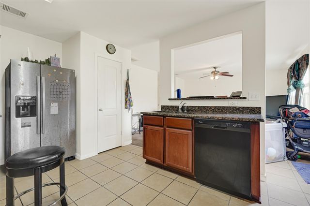 106 Mojave Lane, La Marque, TX 77568