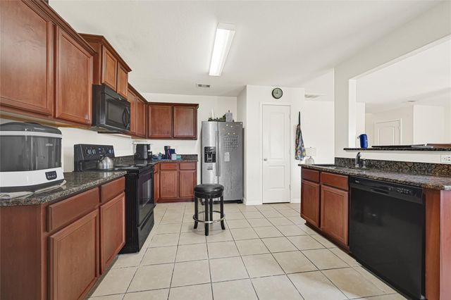 106 Mojave Lane, La Marque, TX 77568