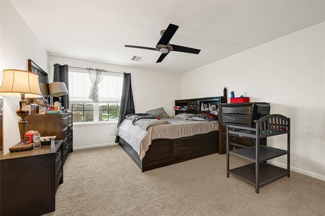 106 Mojave Lane, La Marque, TX 77568